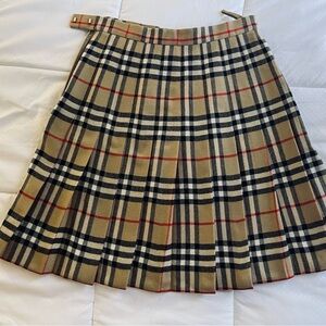 Vintage Burberry Nova Check/ Plaid Pleated Skirt